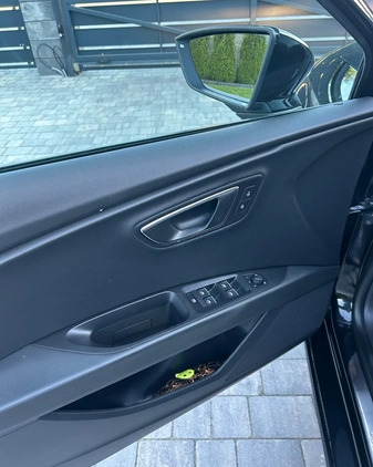 Seat Leon cena 55900 przebieg: 186238, rok produkcji 2015 z Warszawa małe 352